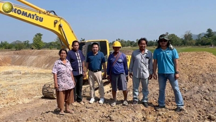 โครงการขุดลอกสระเก็บน้ำเพื่อการเกษตร หมู่ที่ 10 บ้านหนองทอง 