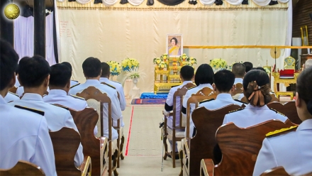 ร่วมพิธีบำเพ็ญกุศลในวาระครบ 7 วัน (สัตตนวาร)