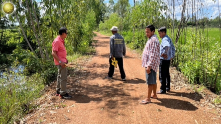 สำรวจพื้นที่เพื่อจัดทำโครงการก่อสร้างและดำเนินการปรับปรุงทางเดิน