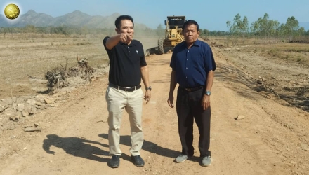 โครงการปรับปรุงถนนลูกรังพร้อมเกรดบดอัดแน่น หมู่ที่ 2 บ้านหนองตากล้า สายหนองทางงาม