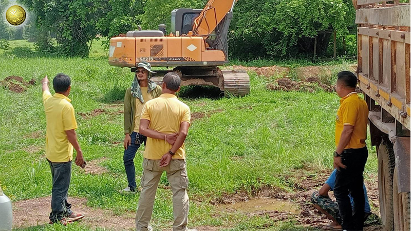 ติดตามโครงการปรับปรุงถนนลูกรังบดอัดแน่น หมู่ที่ 2 และหมู่ที่ 10